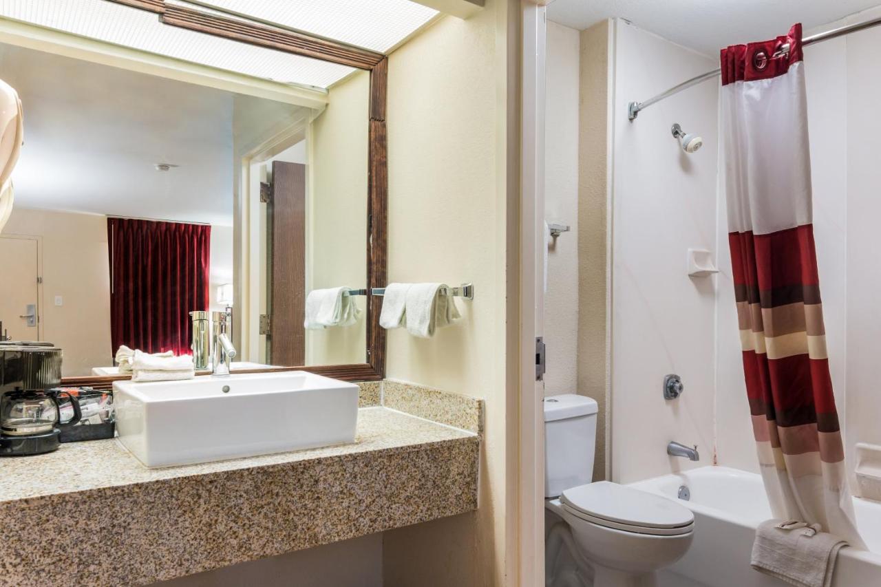 Red Roof Inn Texarkana Dış mekan fotoğraf