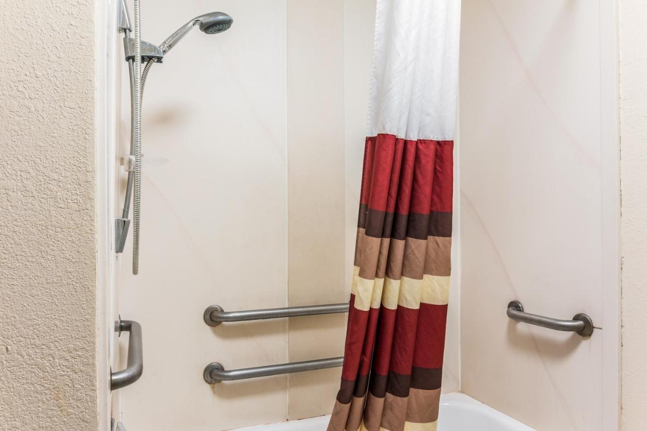 Red Roof Inn Texarkana Dış mekan fotoğraf